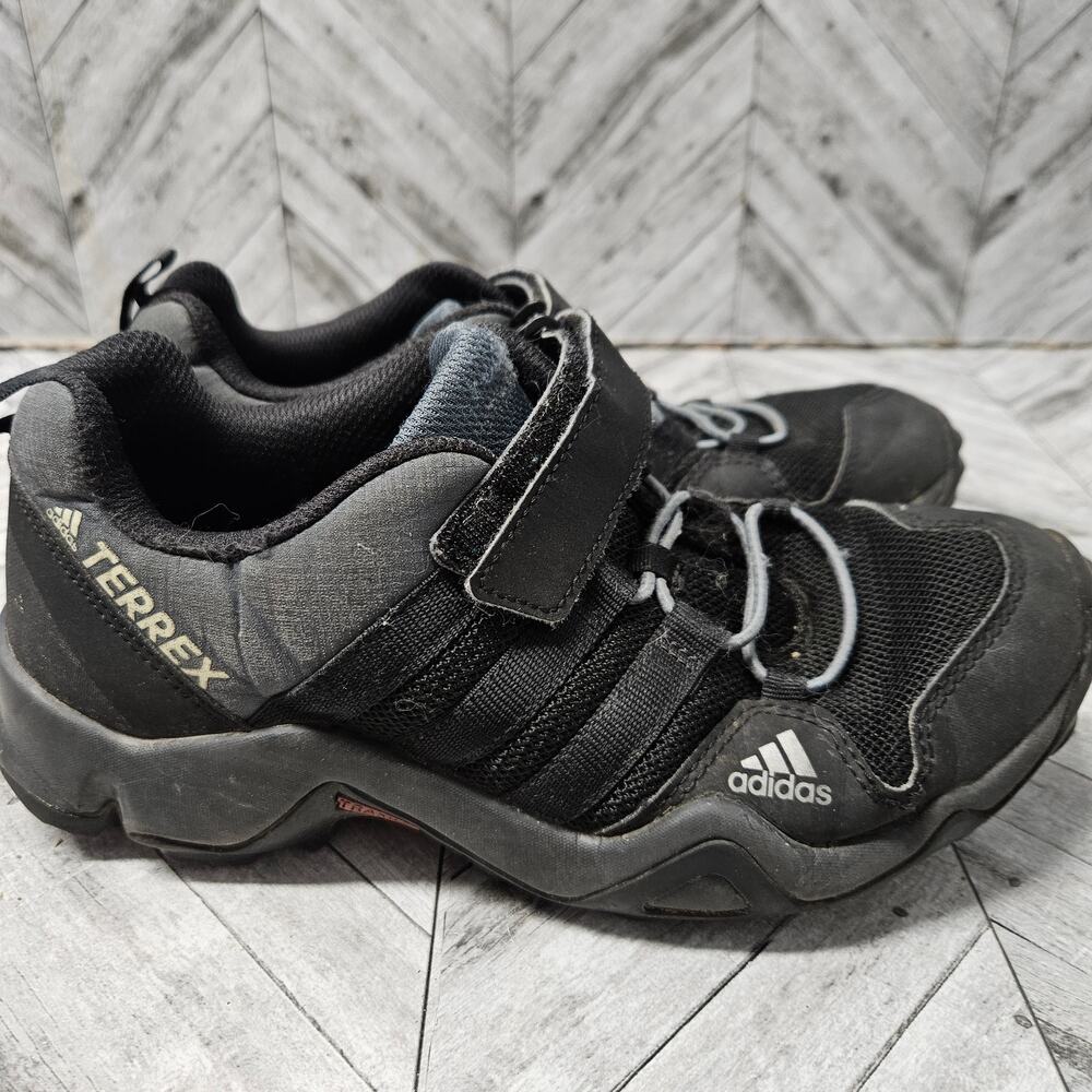 Adidas Kids Unisex Outdoor Terrex Ax2R Size 4.5 Gorpcore Hiking Strap